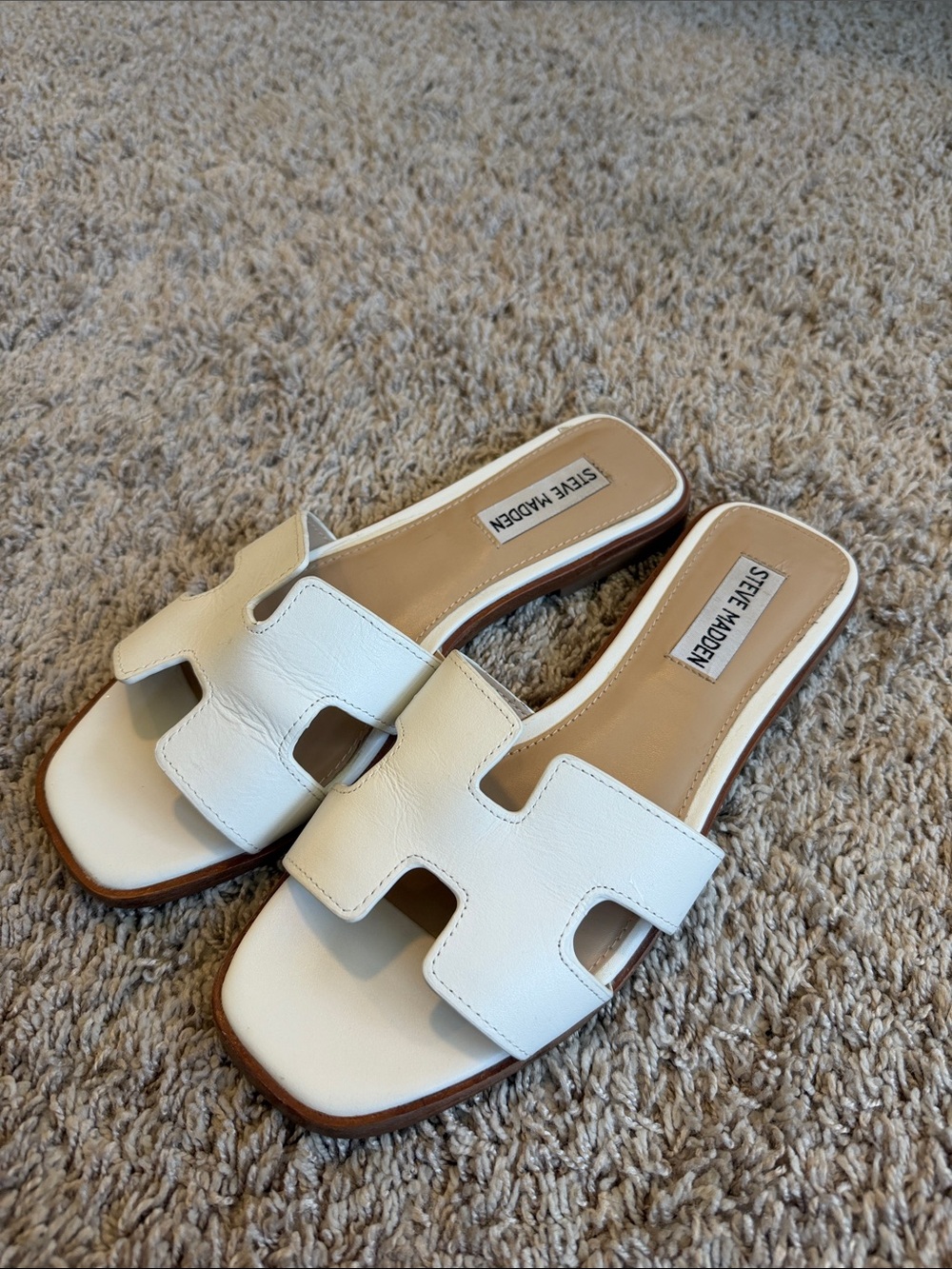 Steve Madden White Leather Slide Mules - Picture 3 of 3